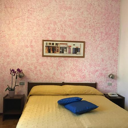 Hotel Garden Ristorante Tabiano Terme Екстериор снимка