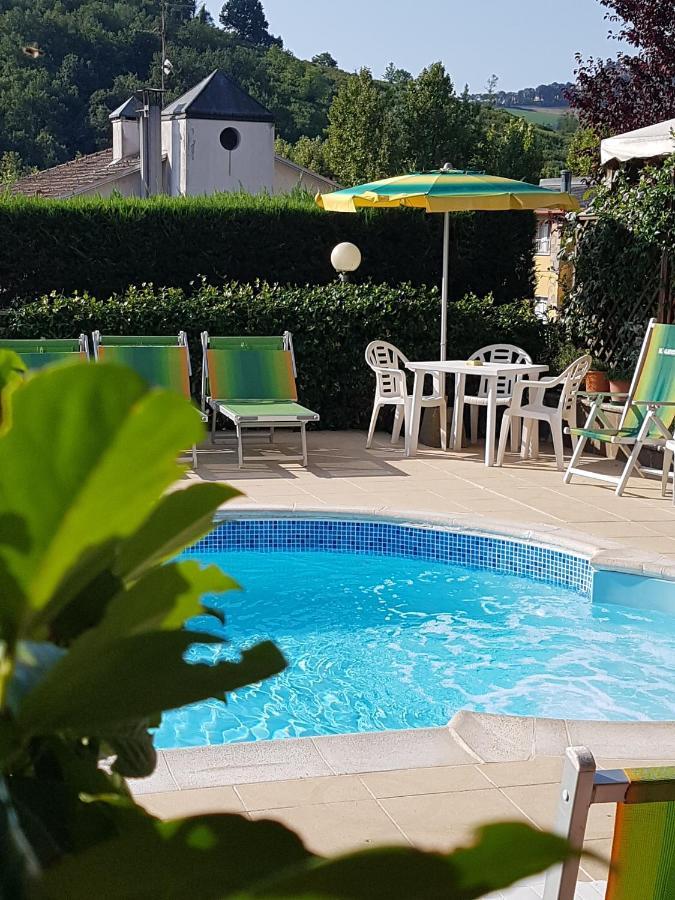 Hotel Garden Ristorante Tabiano Terme Екстериор снимка