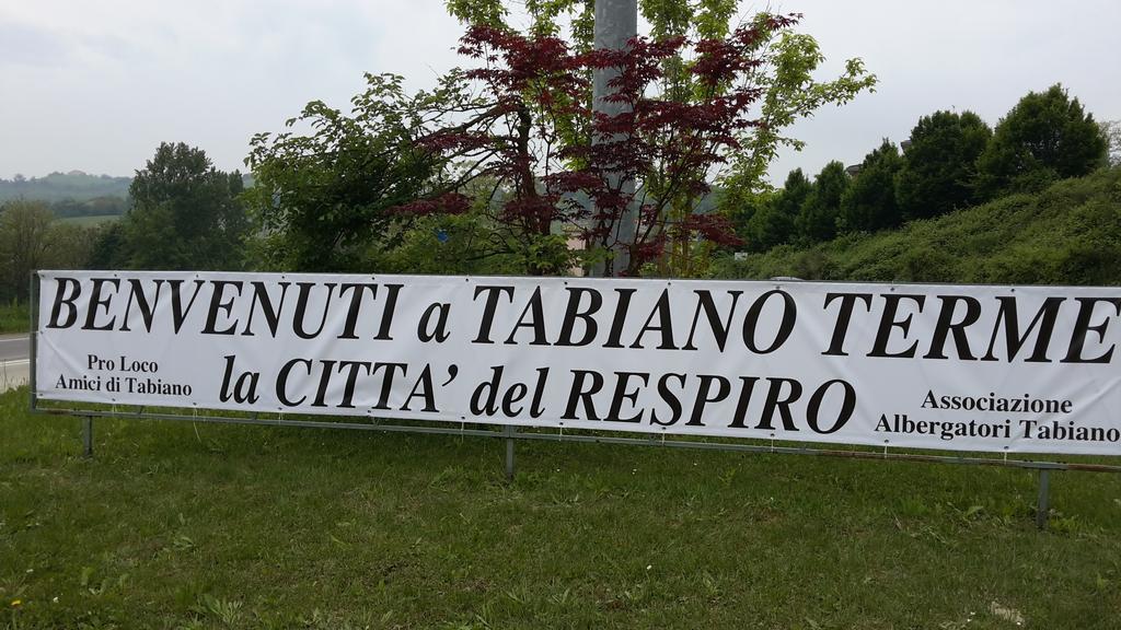 Hotel Garden Ristorante Tabiano Terme Екстериор снимка
