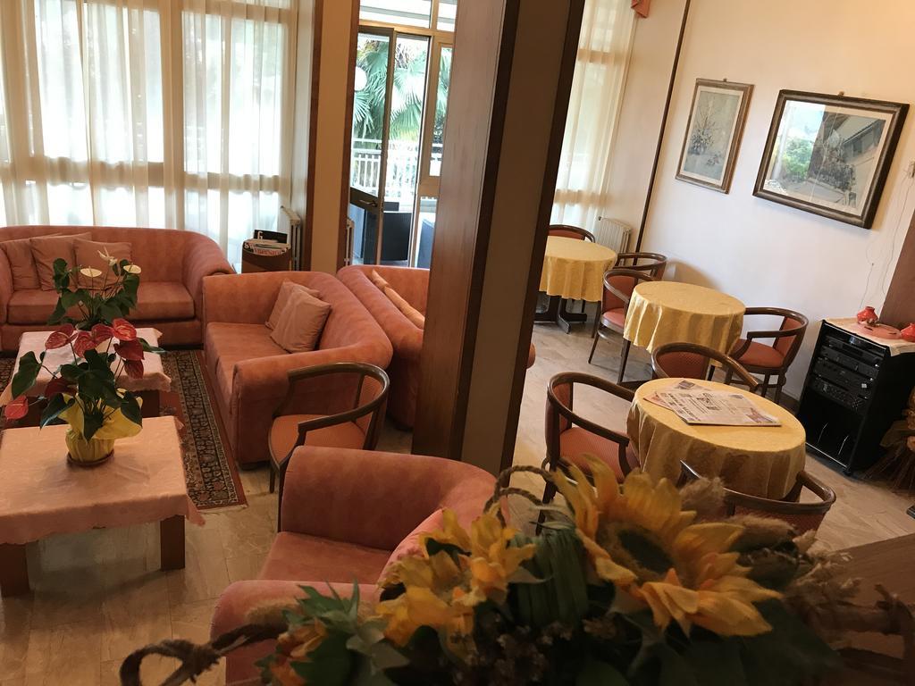 Hotel Garden Ristorante Tabiano Terme Екстериор снимка