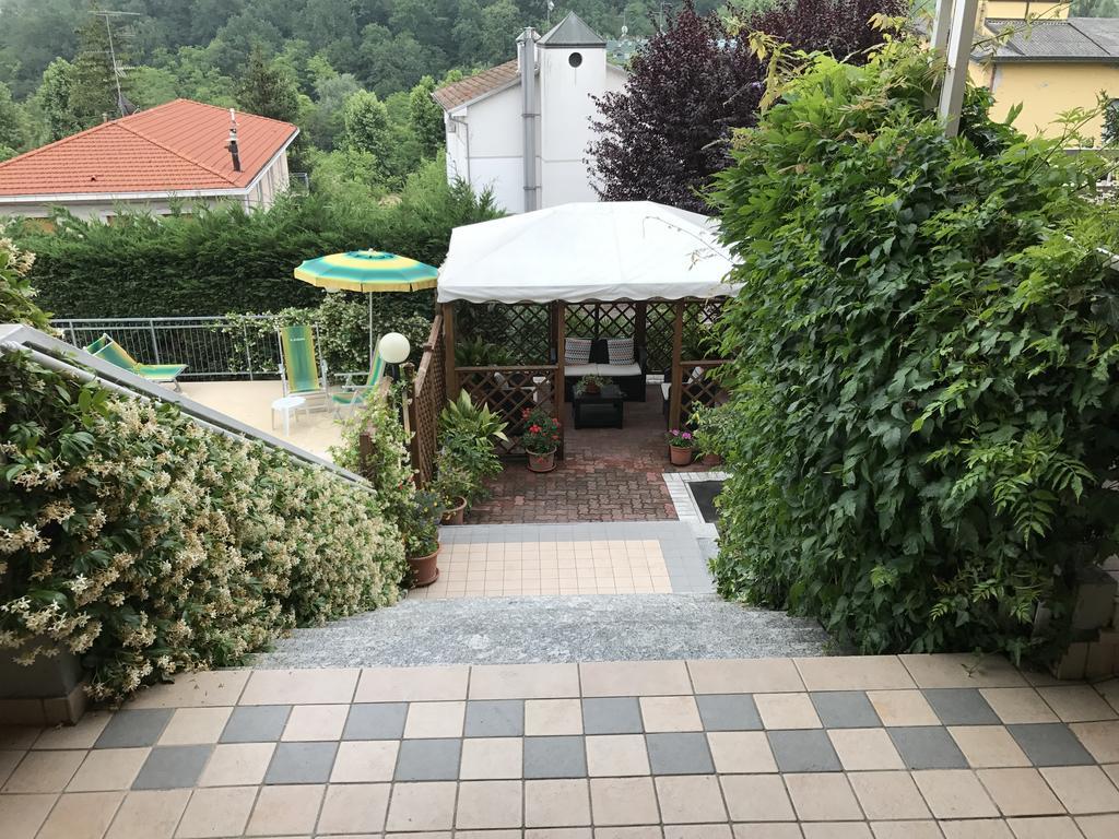 Hotel Garden Ristorante Tabiano Terme Екстериор снимка