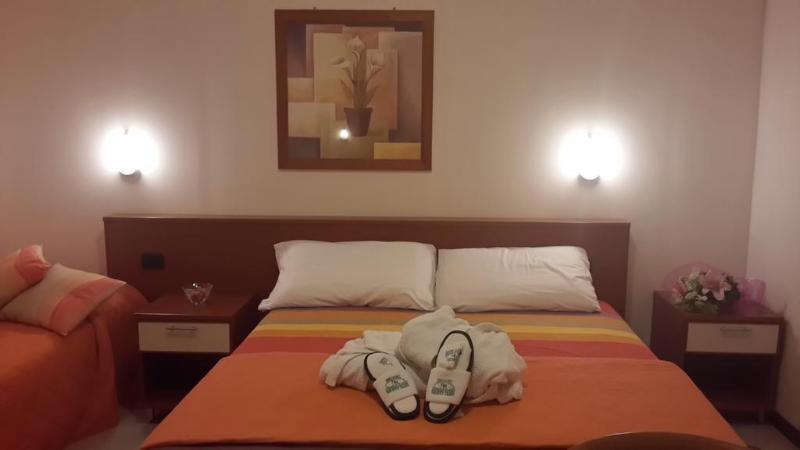 Hotel Garden Ristorante Tabiano Terme Екстериор снимка
