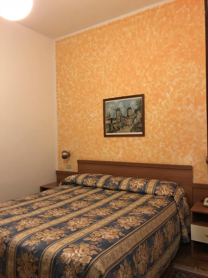 Hotel Garden Ristorante Tabiano Terme Екстериор снимка