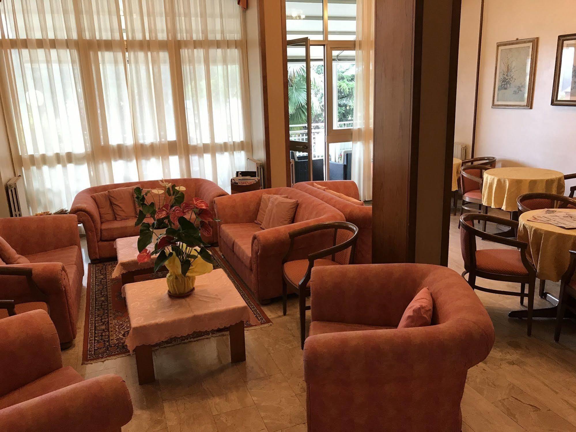 Hotel Garden Ristorante Tabiano Terme Екстериор снимка