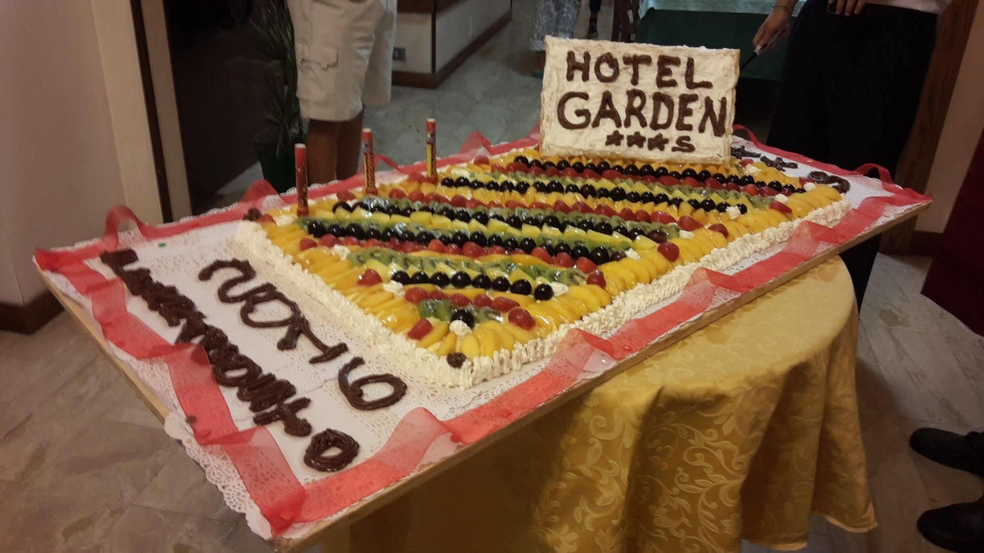 Hotel Garden Ristorante Tabiano Terme Екстериор снимка